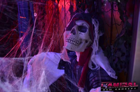 SEXY HORROR  - Complexe Captain